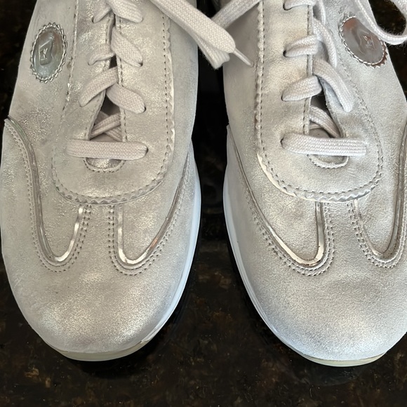 MEPHISTO RUNOFF AIRJET SYSTEM ladies light gray/metallic sneakers size 11 - Picture 3 of 12